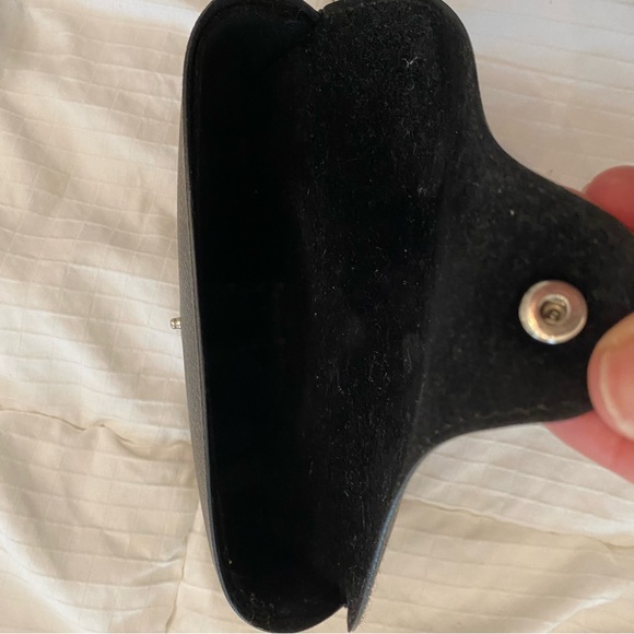 Ray-Ban Gold Aviator Sunglasses - Picture 8 of 14